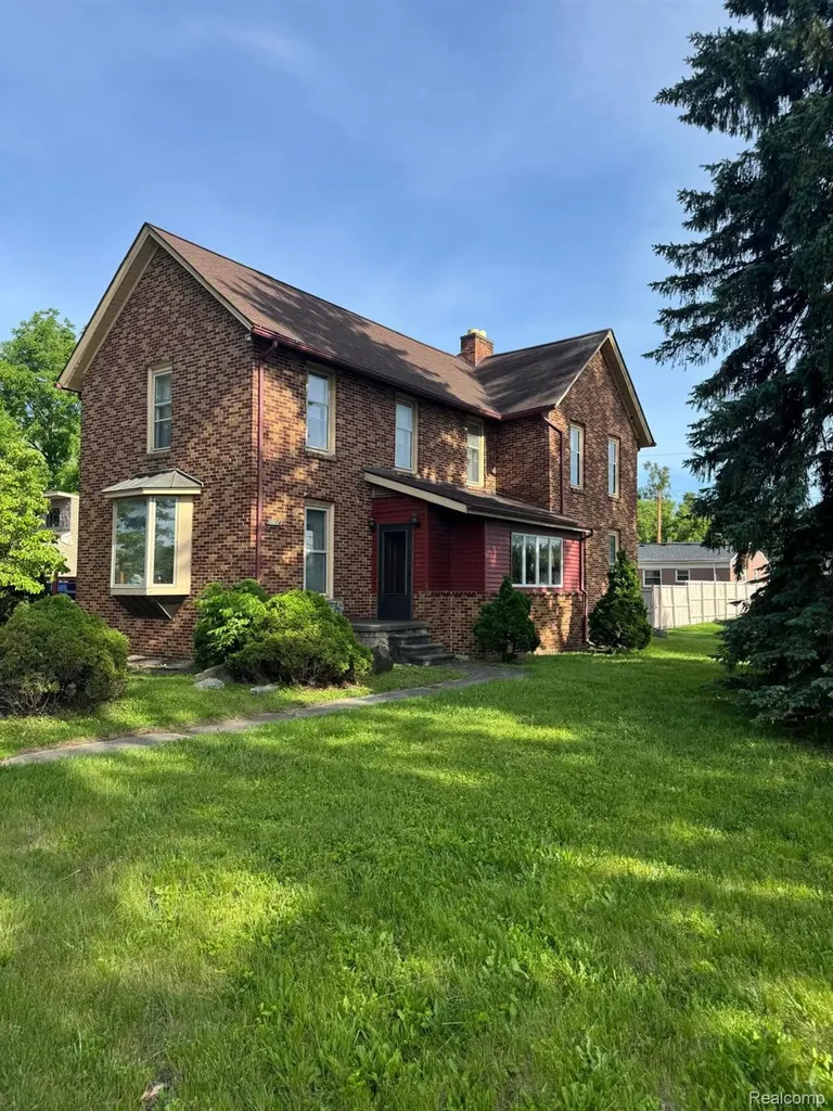 1684 Baldwin Avenue Oakland Charter Township MI 48340