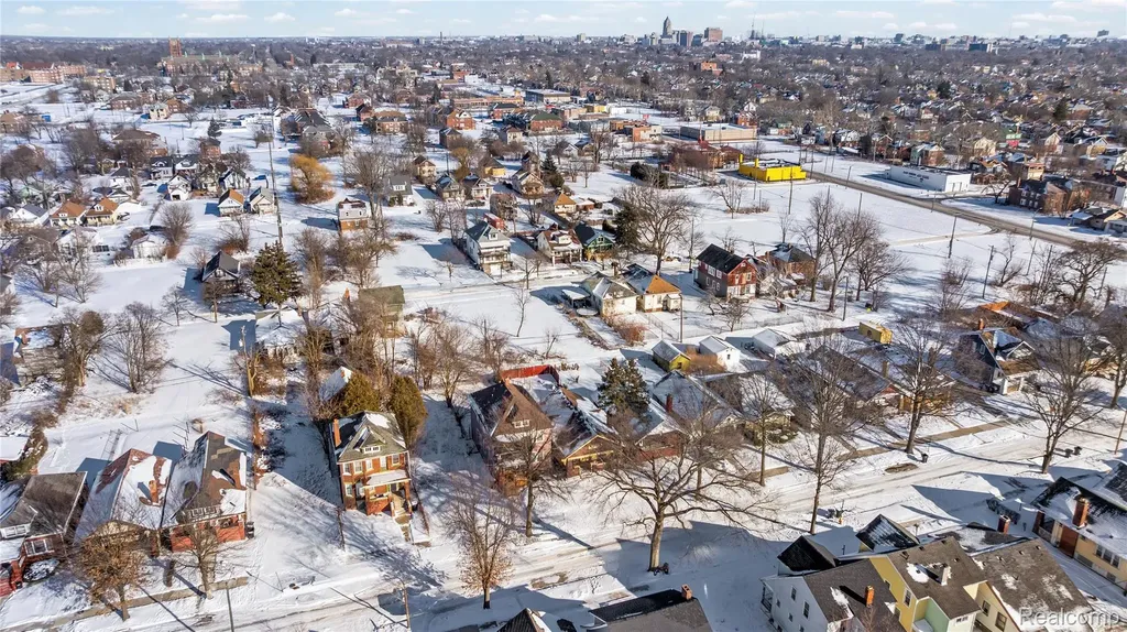 9304 Otsego Street Detroit City MI 48204