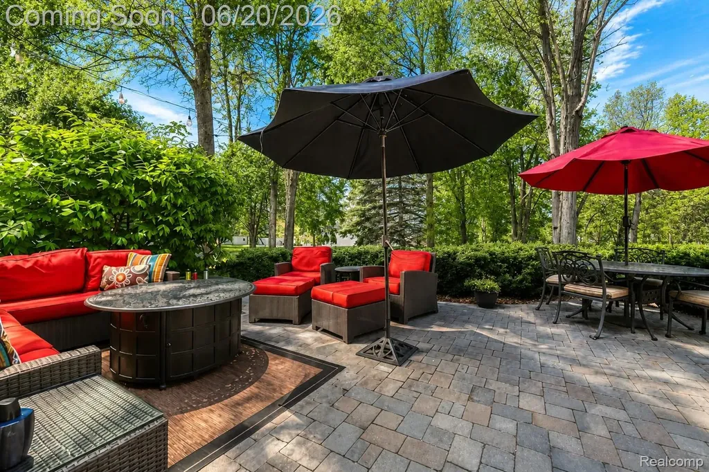 1306 Legacy Court Canton Charter Township MI 48187