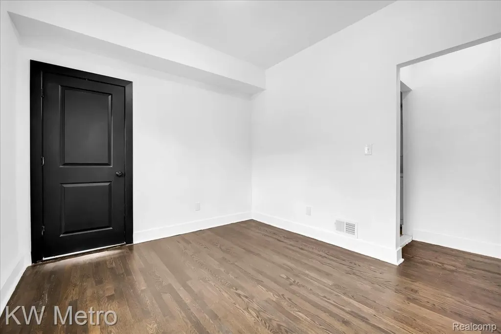 1685 Glynn Court Detroit City MI 48206