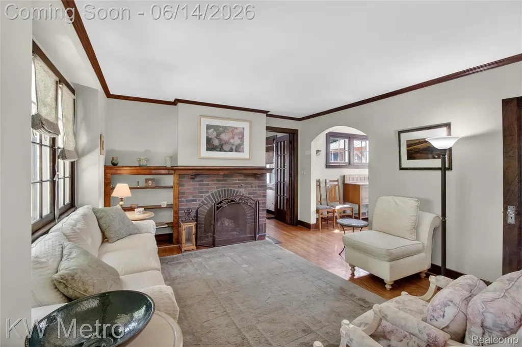 1823 W Houstonia Avenue Royal Oak City MI 48073