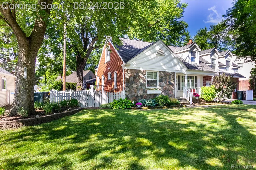 21170 Outer Drive Dearborn City MI 48124