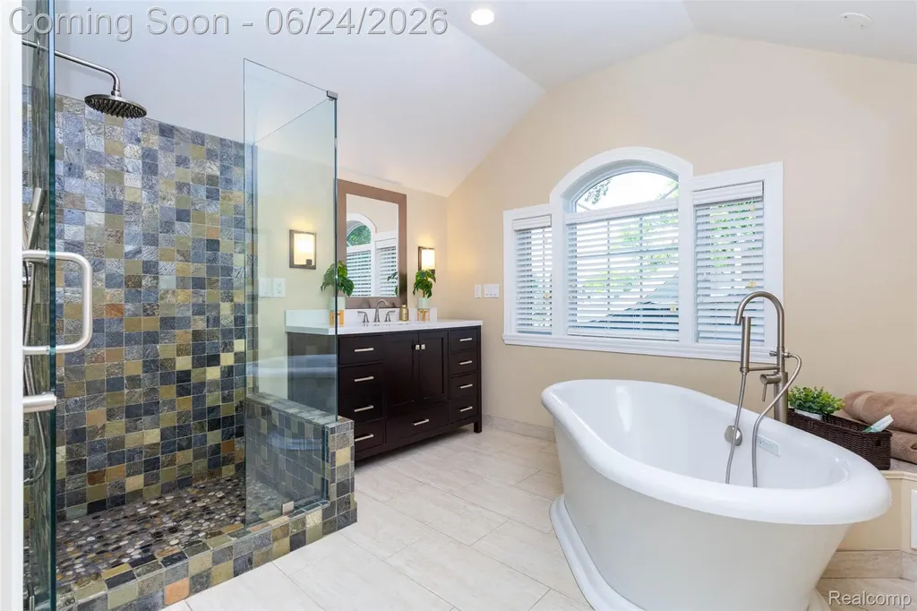 21170 Outer Drive Dearborn City MI 48124