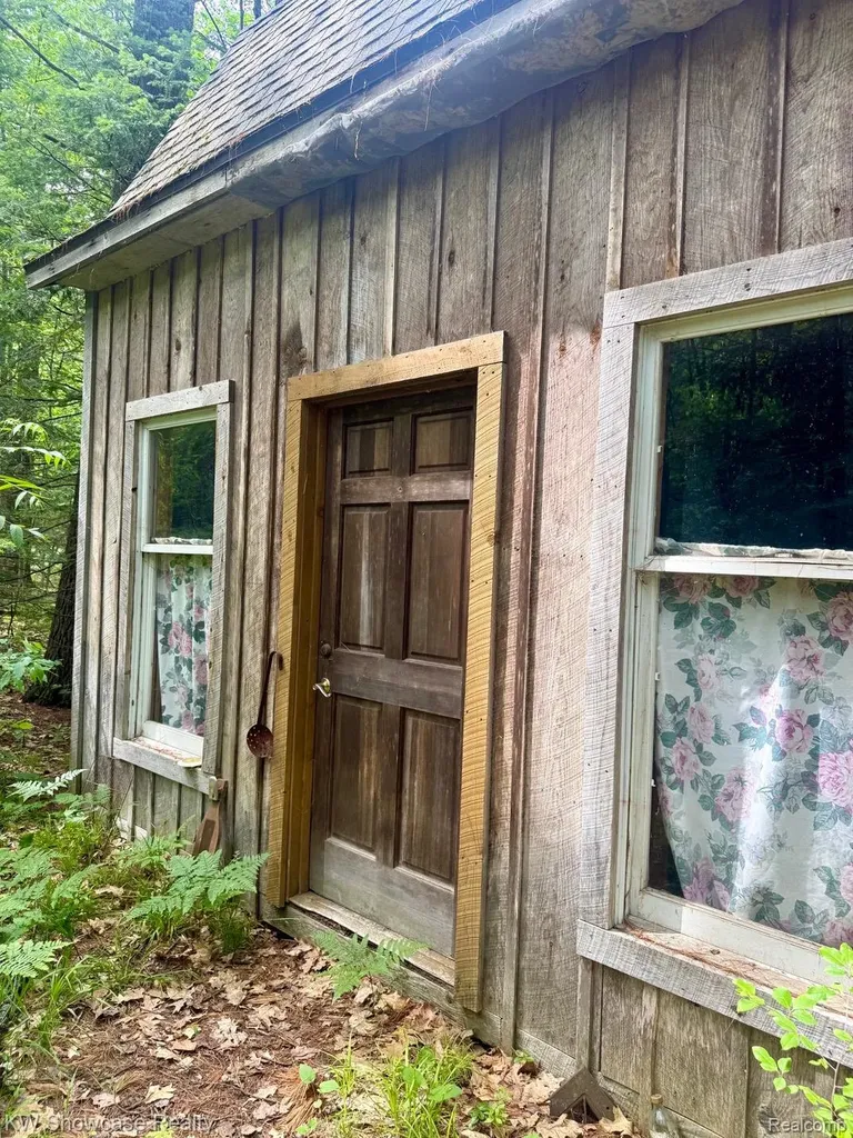 1340 Cauchy Road Mentor Township MI 48647