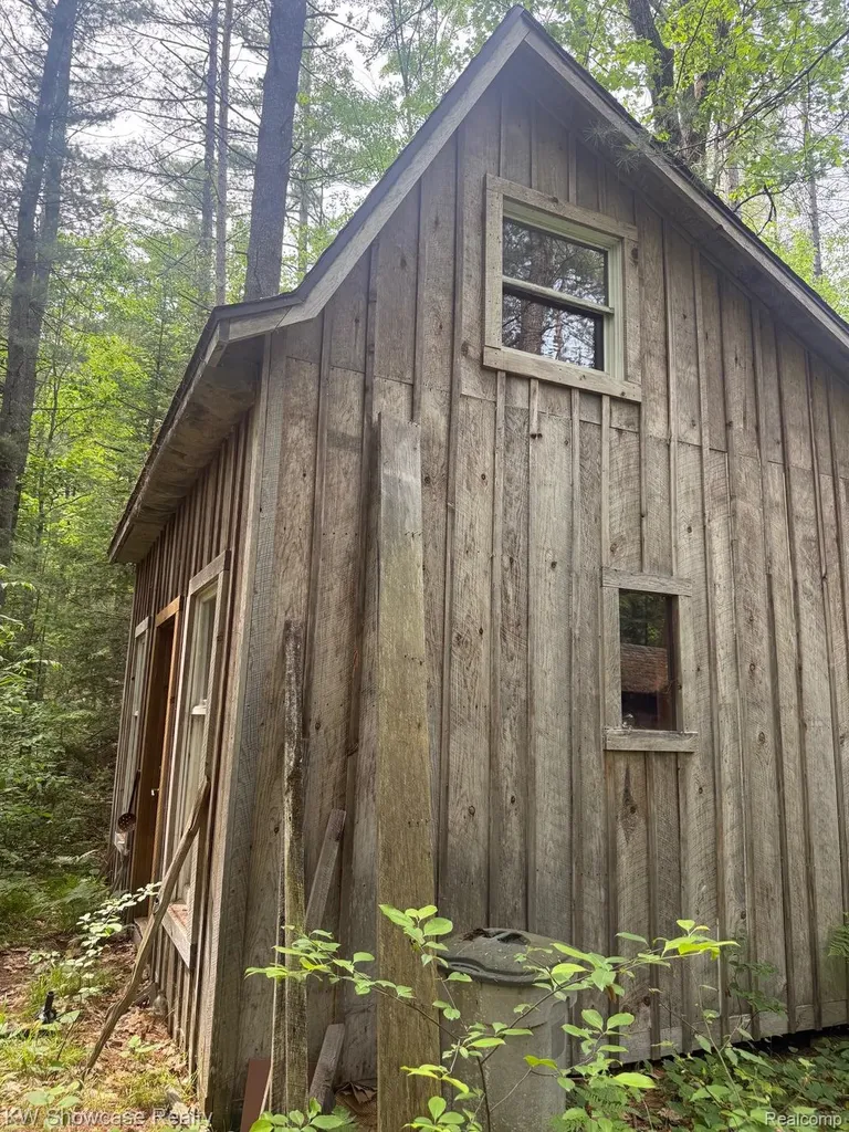 1340 Cauchy Road Mentor Township MI 48647