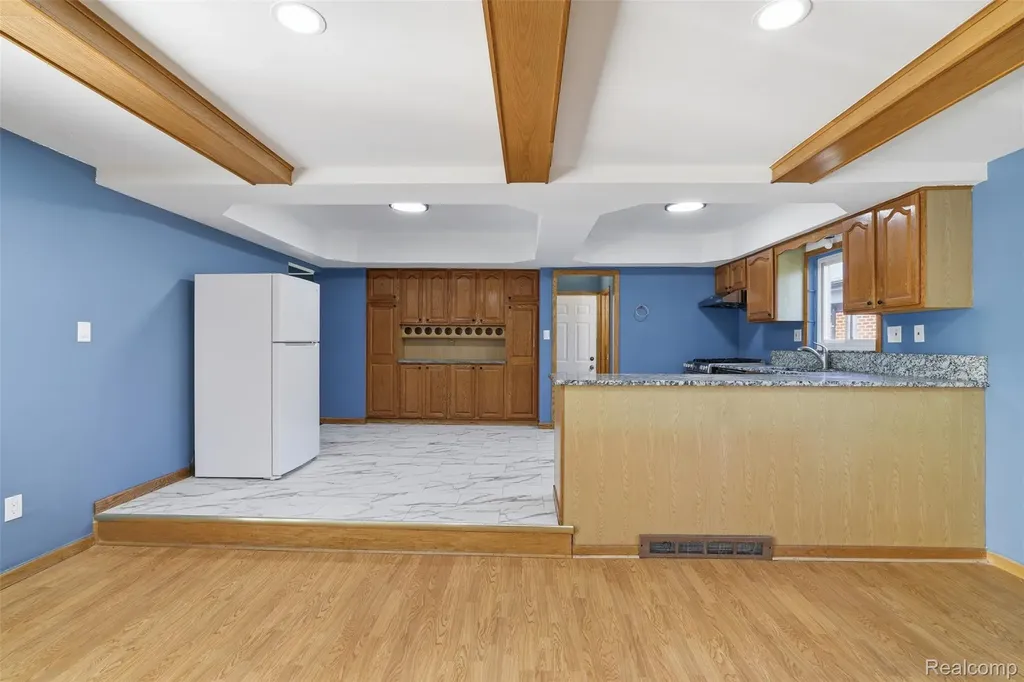 3418 Winterfield Drive Warren City MI 48092