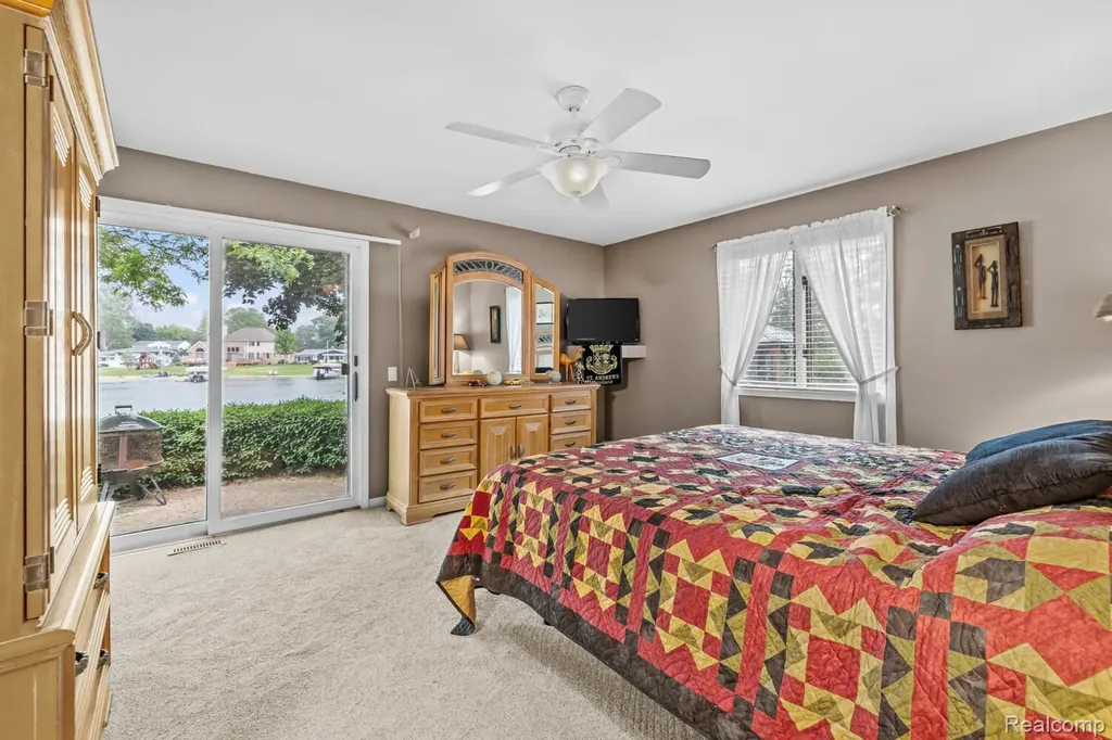 4178 Chevron Drive Highland Charter Township MI 48356