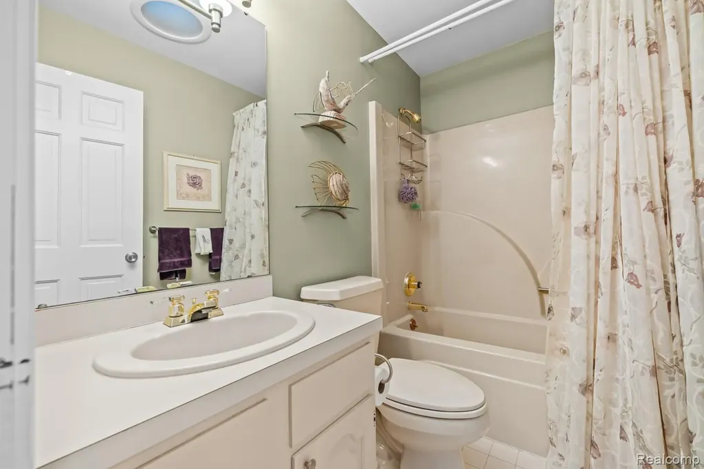 4178 Chevron Drive Highland Charter Township MI 48356