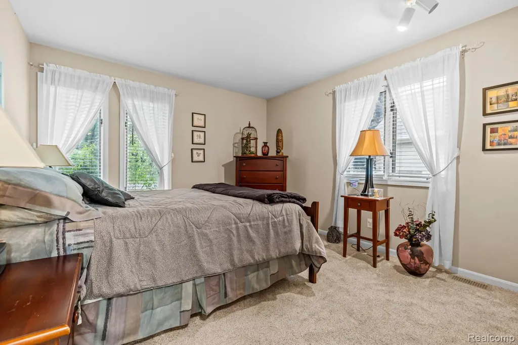 4178 Chevron Drive Highland Charter Township MI 48356