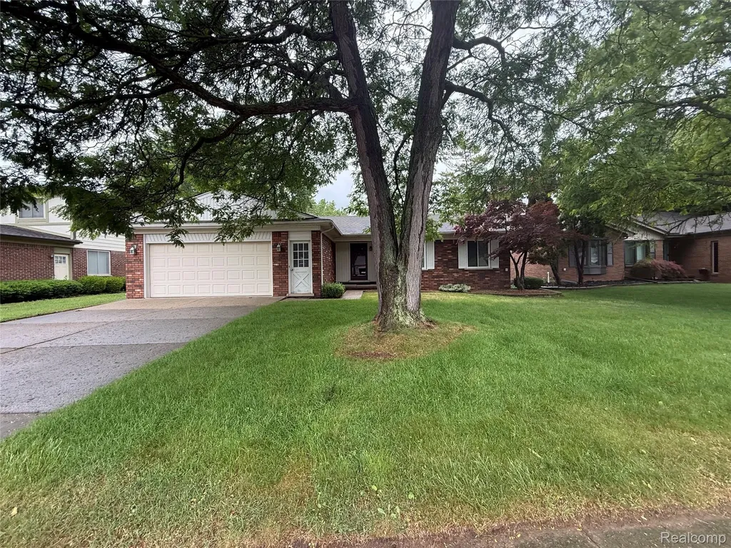 14322 Four Lakes Drive Sterling Heights City MI 48313
