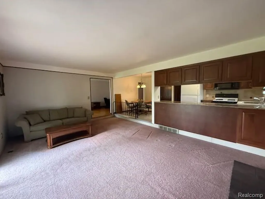 14322 Four Lakes Drive Sterling Heights City MI 48313