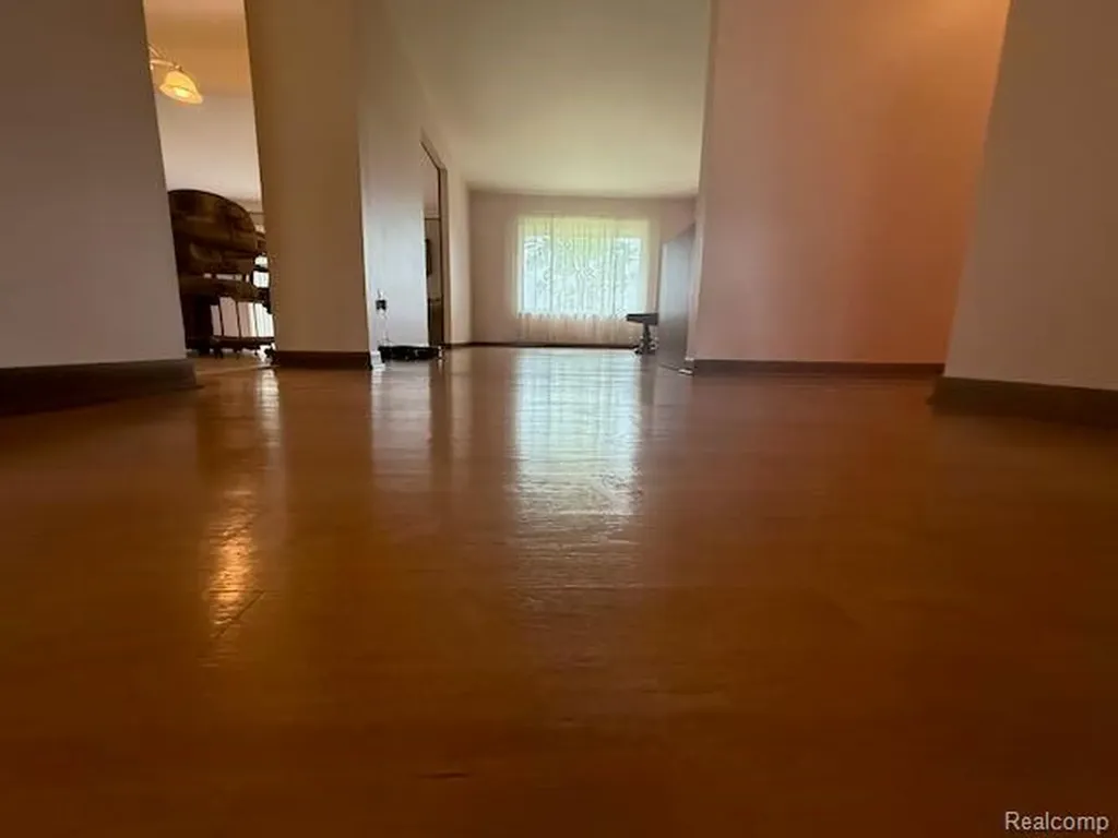14322 Four Lakes Drive Sterling Heights City MI 48313