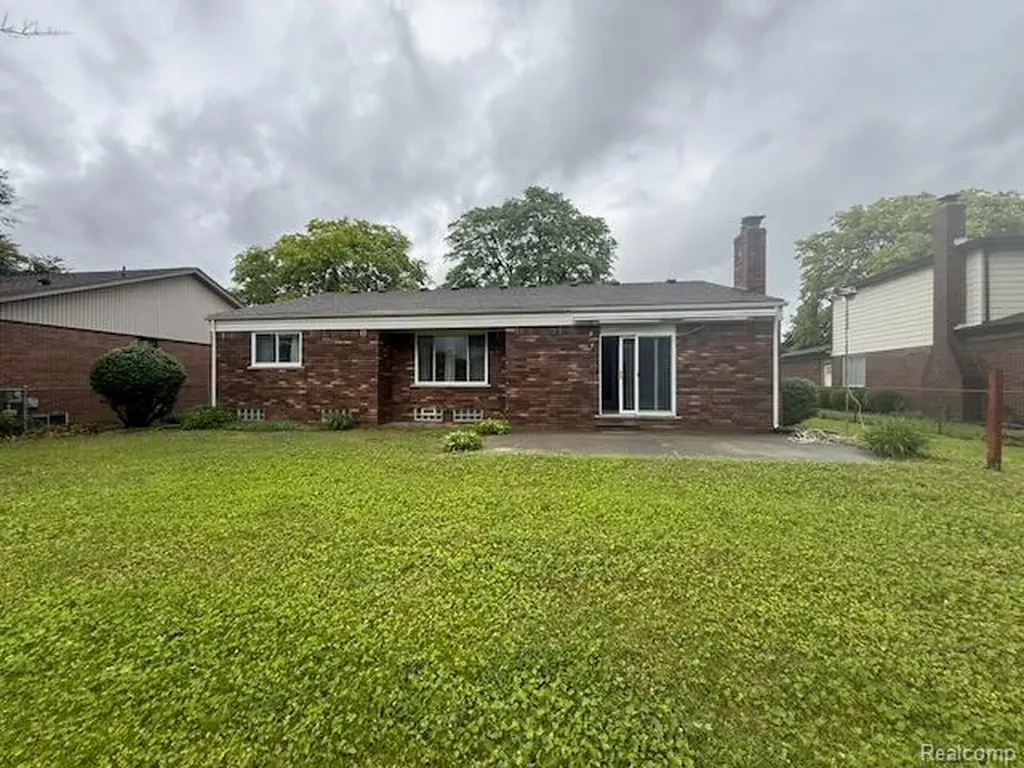 14322 Four Lakes Drive Sterling Heights City MI 48313