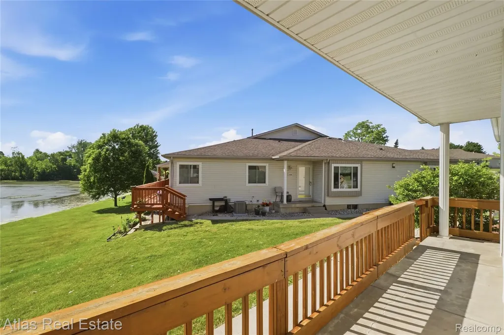 1117 Lake Shore Circle Mundy Township MI 48439