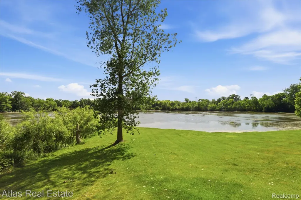 1117 Lake Shore Circle Mundy Township MI 48439