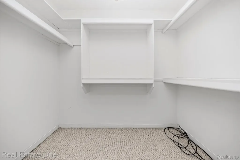 4642 Ponderosa Street Oakland Charter Township MI 48382