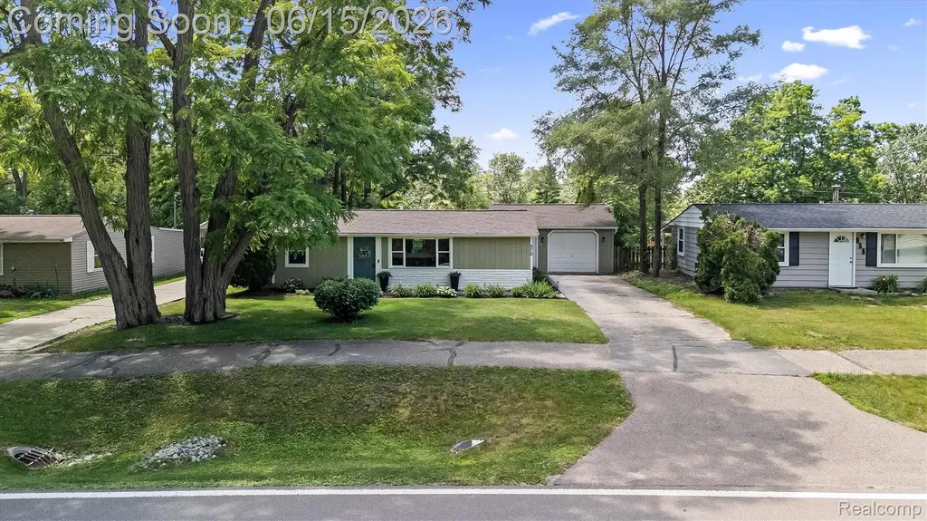 870 Pine Tree Road Orion Charter Township MI 48362