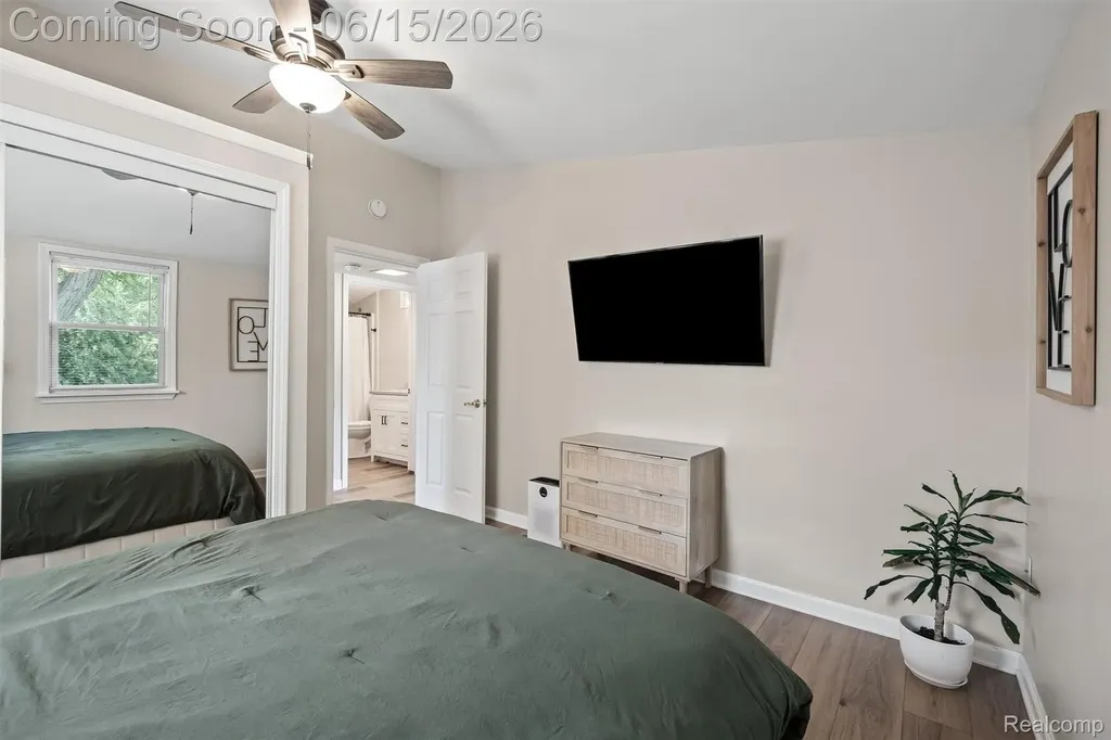 870 Pine Tree Road Orion Charter Township MI 48362