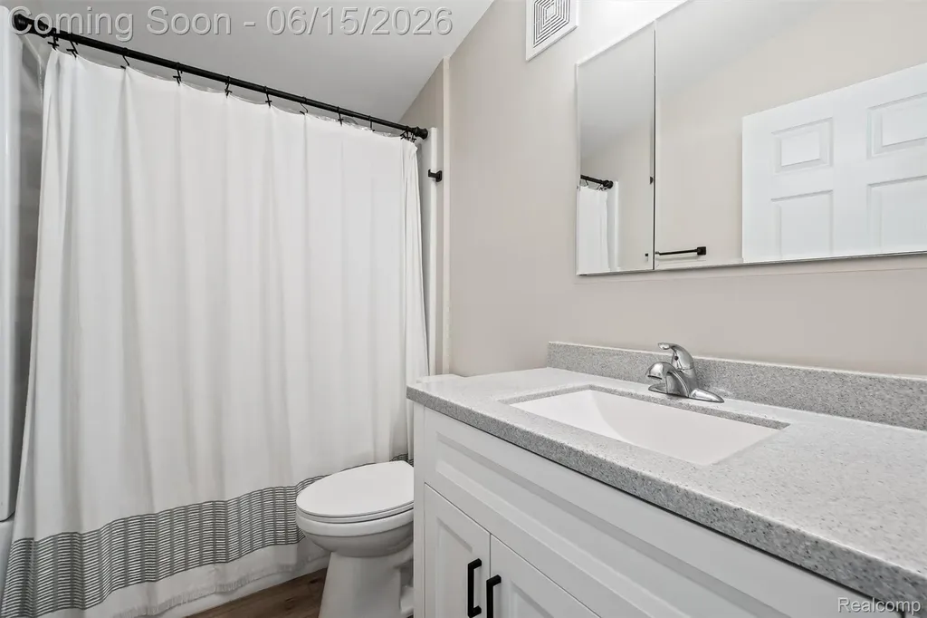 870 Pine Tree Road Orion Charter Township MI 48362