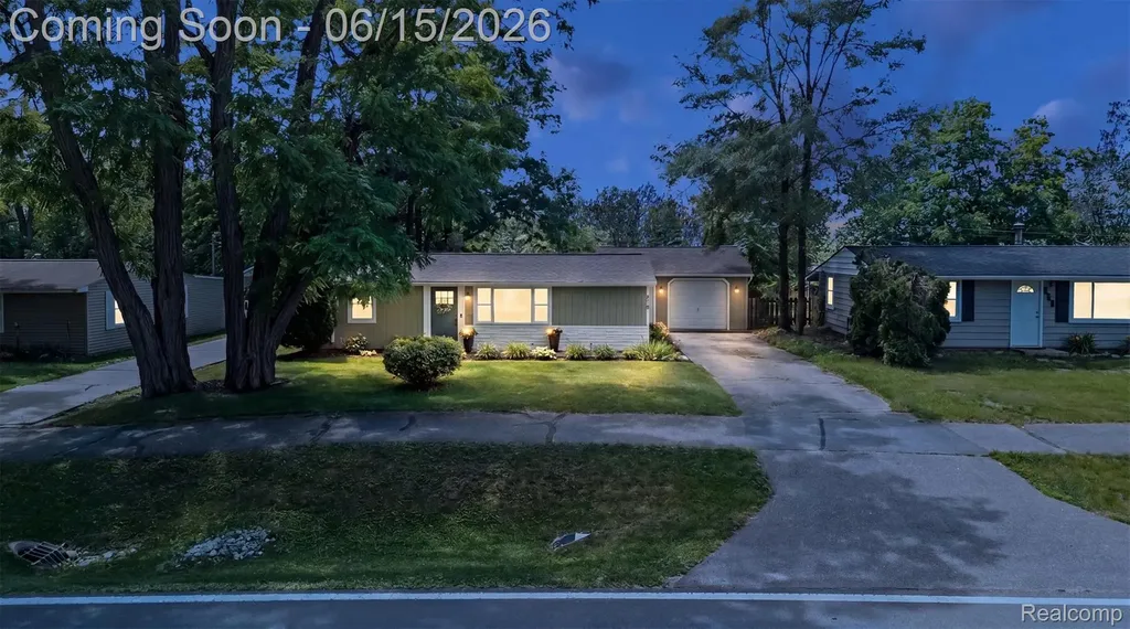 870 Pine Tree Road Orion Charter Township MI 48362