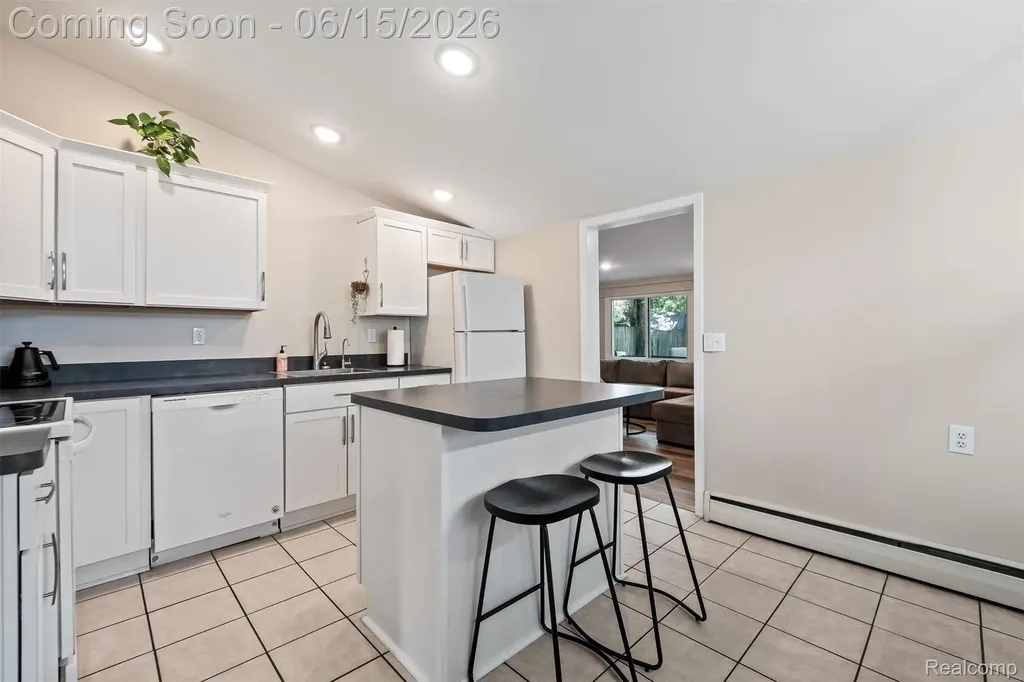 870 Pine Tree Road Orion Charter Township MI 48362
