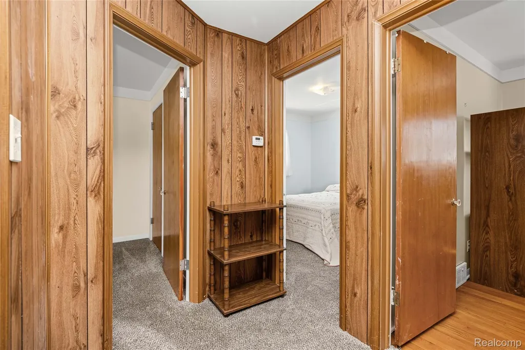 33441 Leona Street Garden City City MI 48135