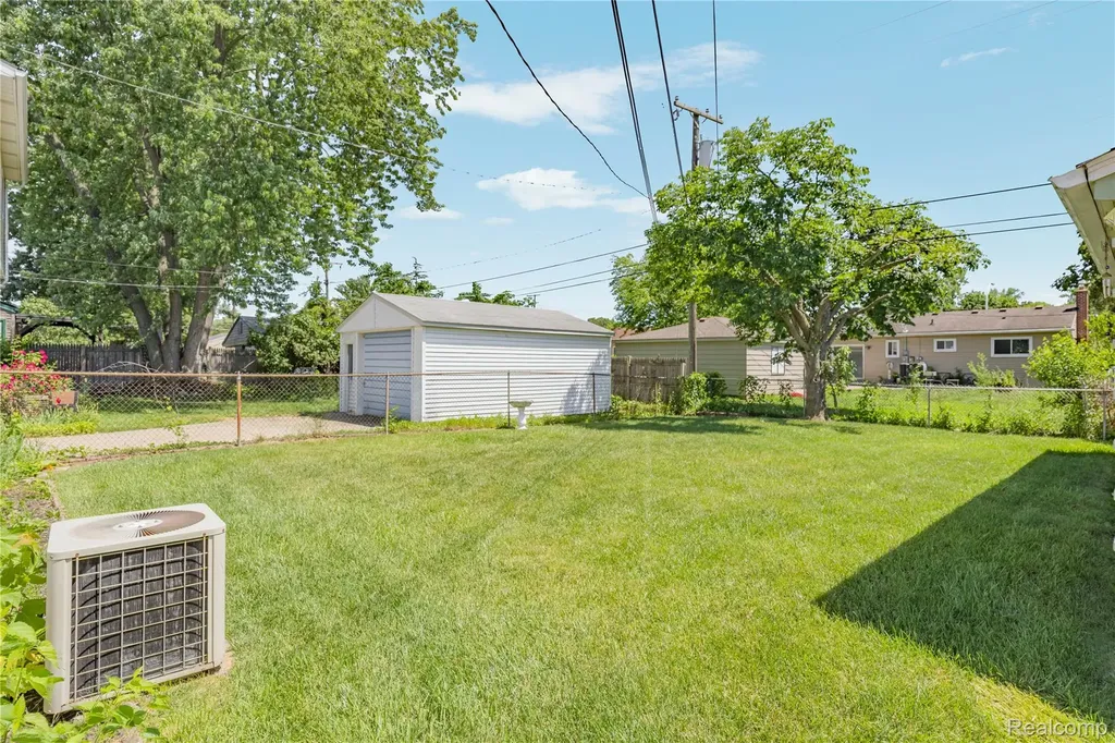 33441 Leona Street Garden City City MI 48135