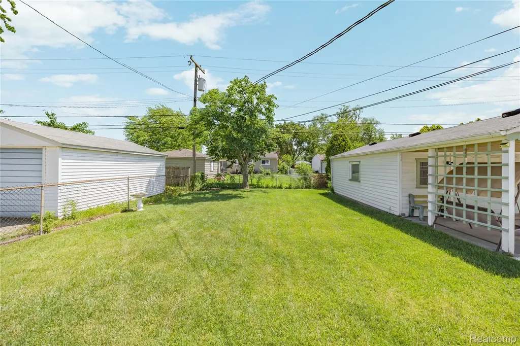 33441 Leona Street Garden City City MI 48135