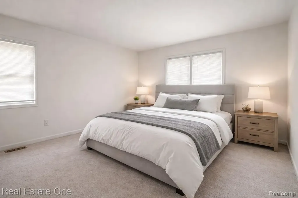 854 River Bend Drive Rochester Hills City MI 48307