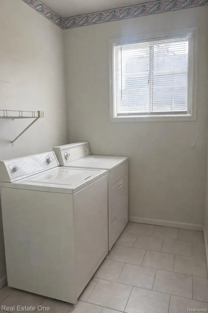 854 River Bend Drive Rochester Hills City MI 48307