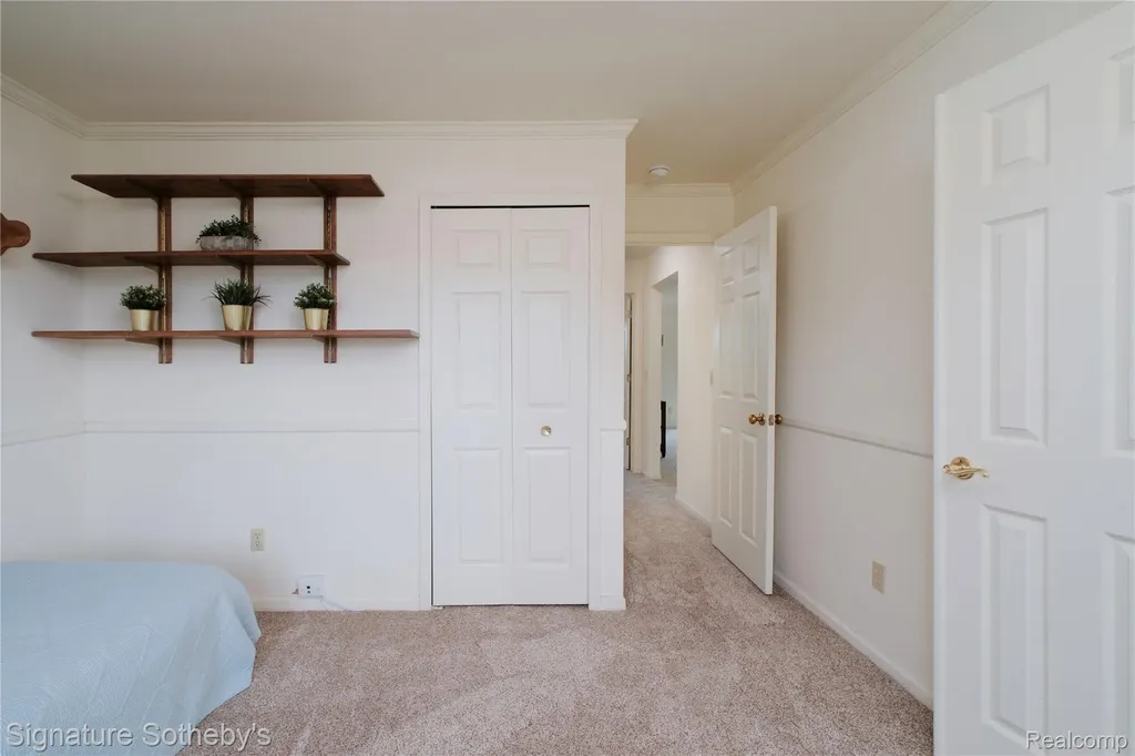 12336 Nantucket Drive Green Oak Township MI 48178