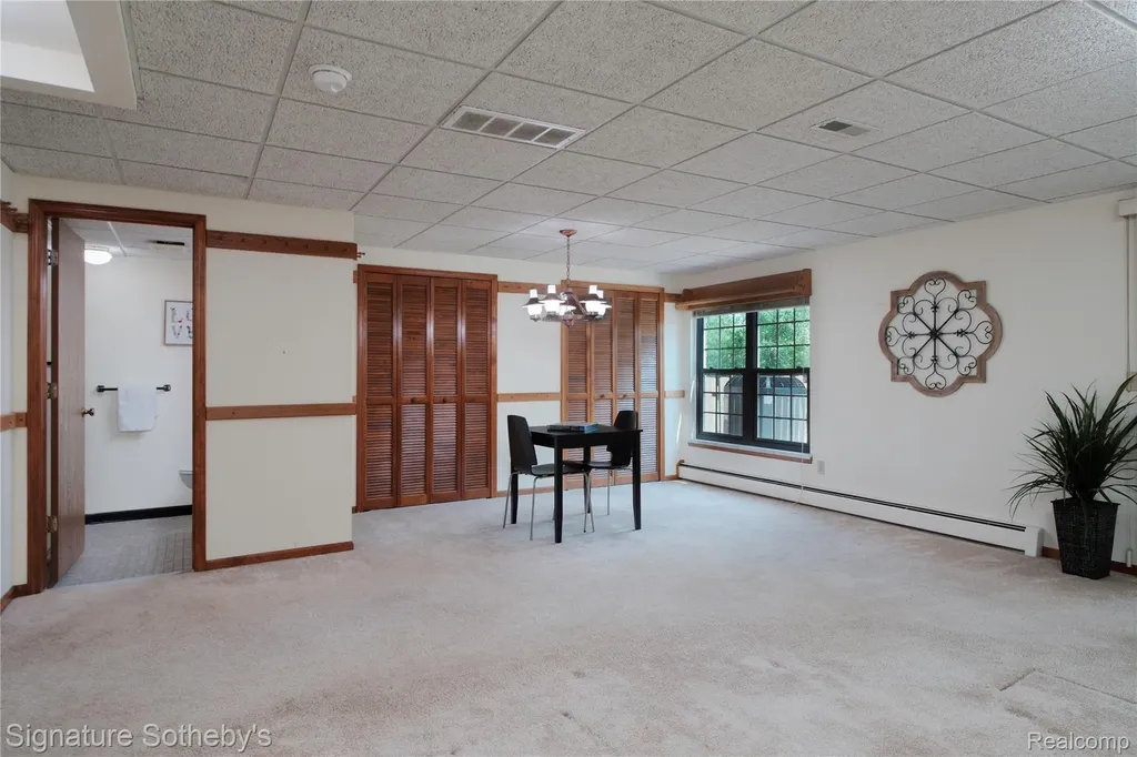 12336 Nantucket Drive Green Oak Township MI 48178