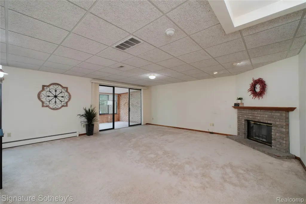 12336 Nantucket Drive Green Oak Township MI 48178