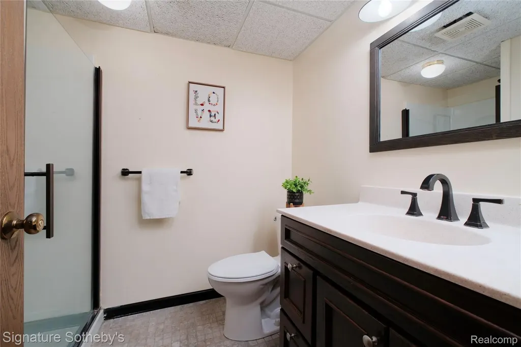 12336 Nantucket Drive Green Oak Township MI 48178