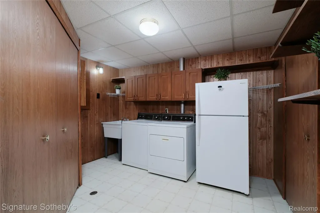 12336 Nantucket Drive Green Oak Township MI 48178