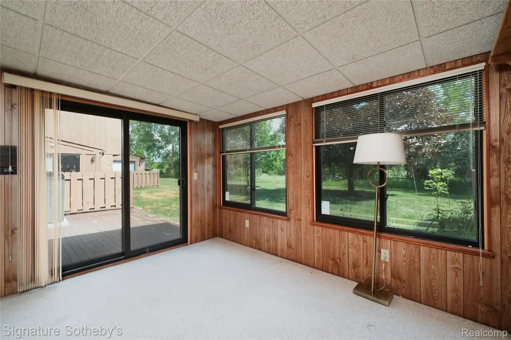 12336 Nantucket Drive Green Oak Township MI 48178