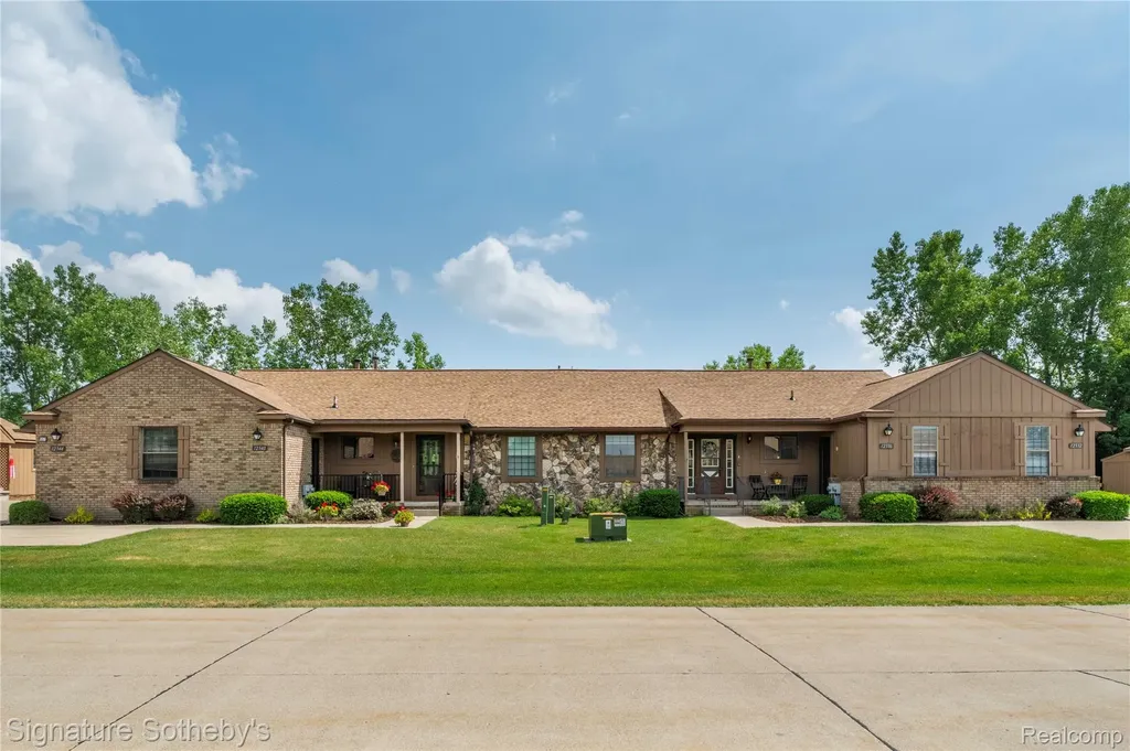 12336 Nantucket Drive Green Oak Township MI 48178
