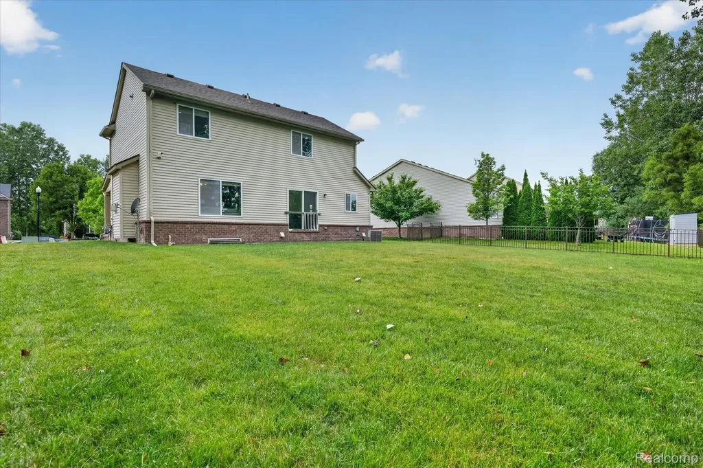 6119 Treetops Drive Romulus City MI 48174