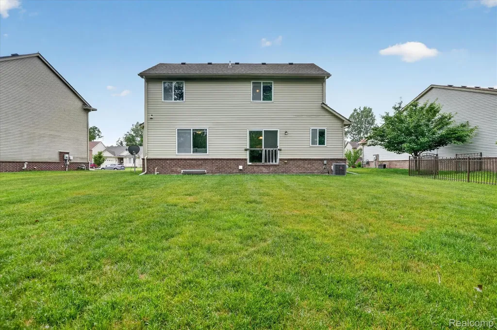 6119 Treetops Drive Romulus City MI 48174