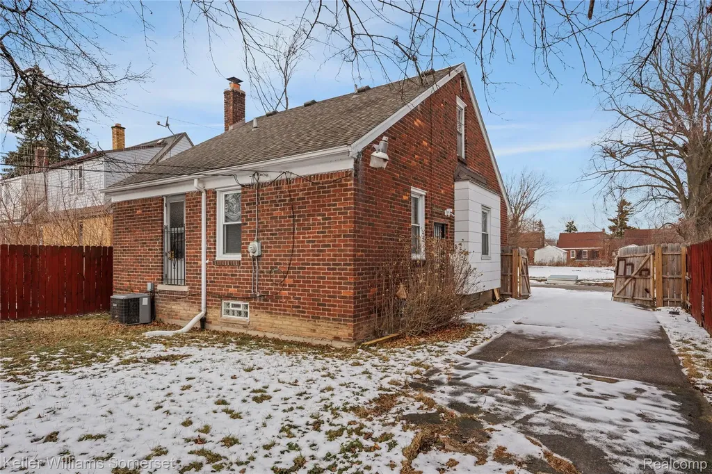 15280 Faircrest Street Detroit City MI 48205