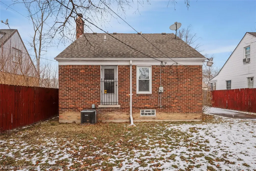 15280 Faircrest Street Detroit City MI 48205