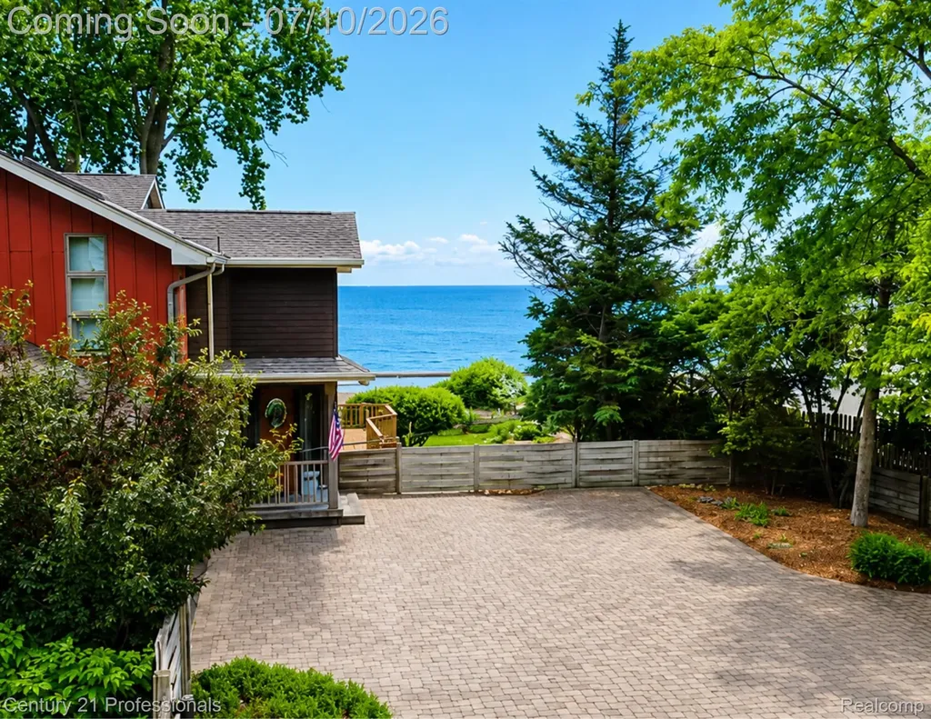 3668 Shorewood Road Burtchville Township MI 48059