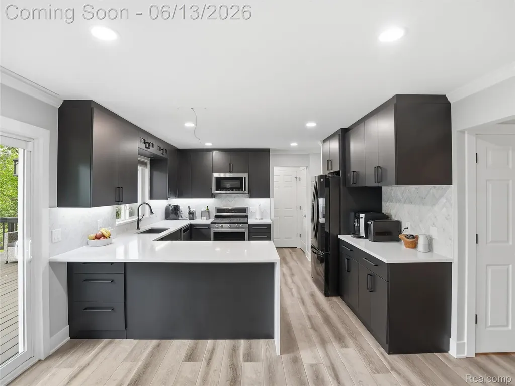 7668 Ring Neck Drive Waterford Charter Township MI 48327