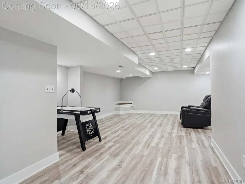 7668 Ring Neck Drive Waterford Charter Township MI 48327