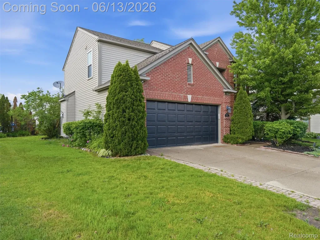 7668 Ring Neck Drive Waterford Charter Township MI 48327