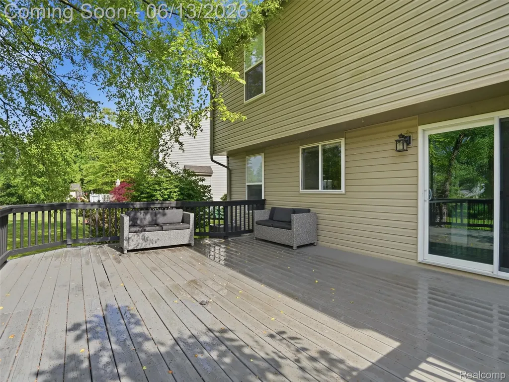 7668 Ring Neck Drive Waterford Charter Township MI 48327