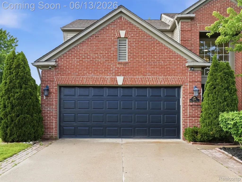 7668 Ring Neck Drive Waterford Charter Township MI 48327