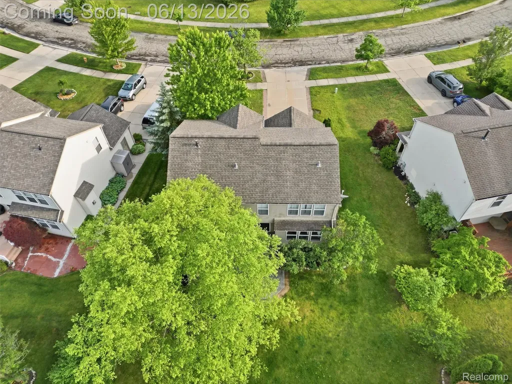 7668 Ring Neck Drive Waterford Charter Township MI 48327