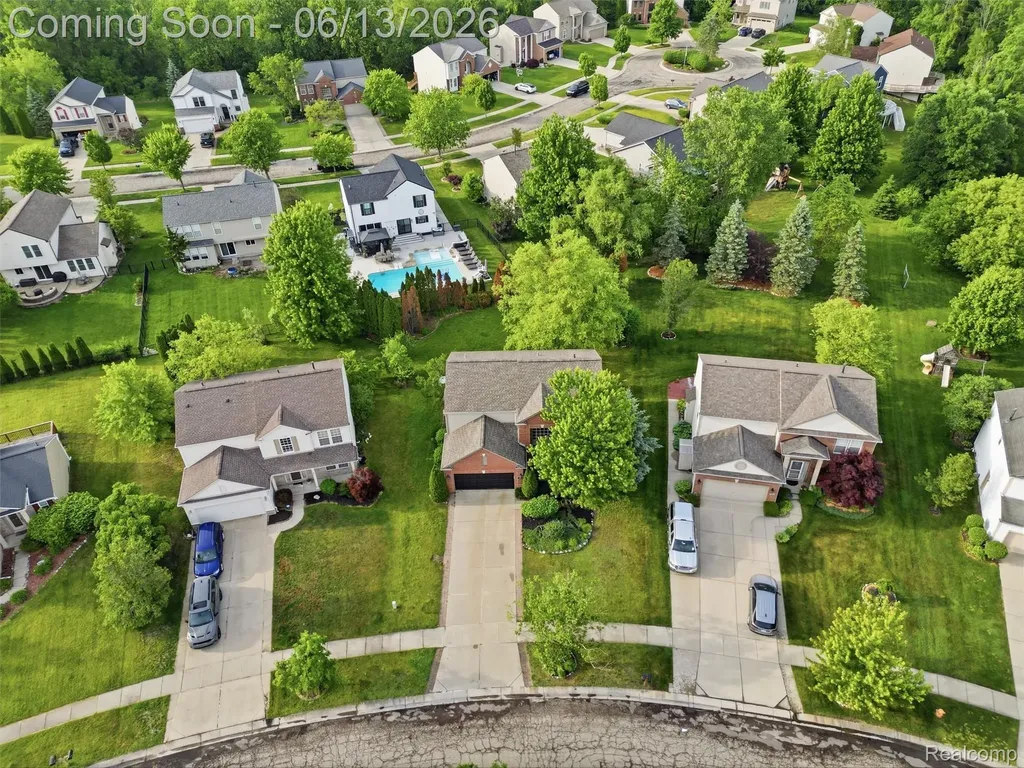 7668 Ring Neck Drive Waterford Charter Township MI 48327
