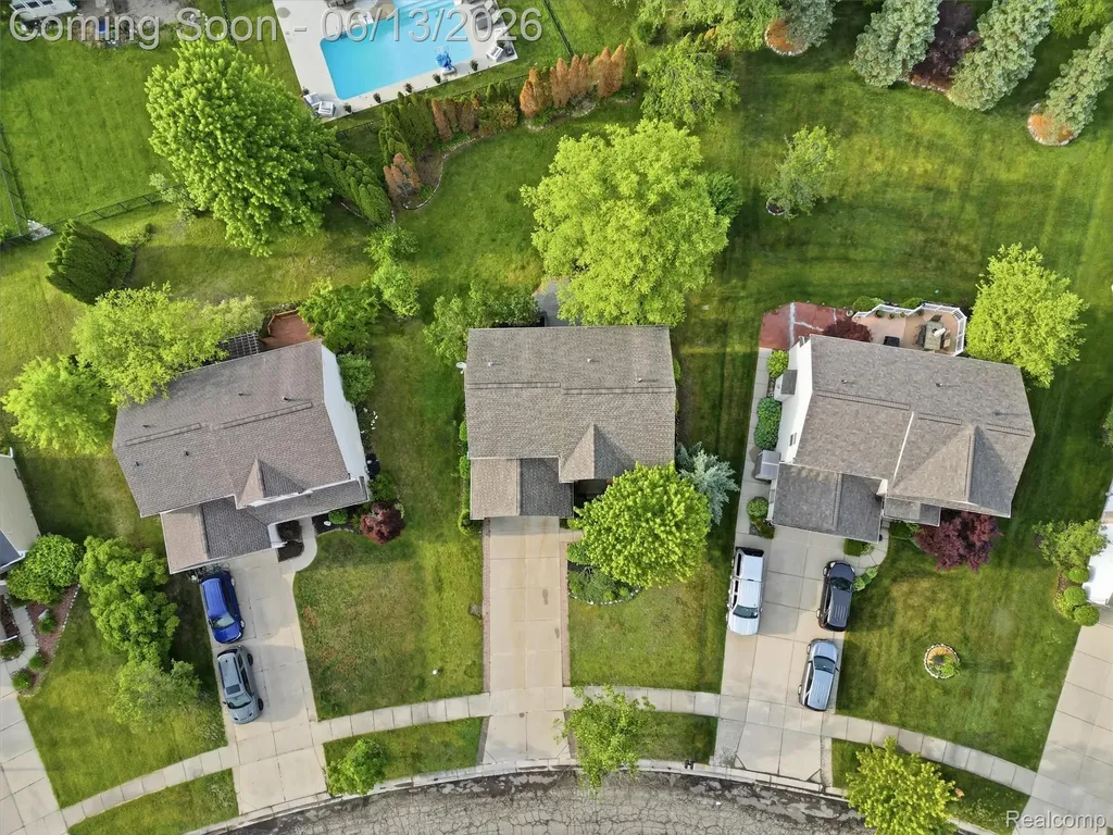 7668 Ring Neck Drive Waterford Charter Township MI 48327